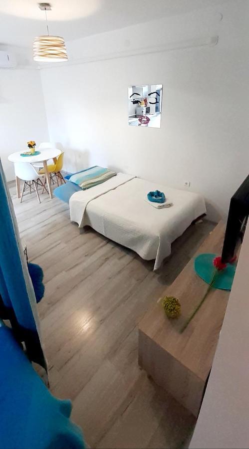 Lennida Studio Apartman Kavran Exterior foto